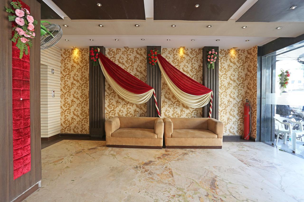 Oyo 11596 Sanjay Guest House Kanpur Zewnętrze zdjęcie