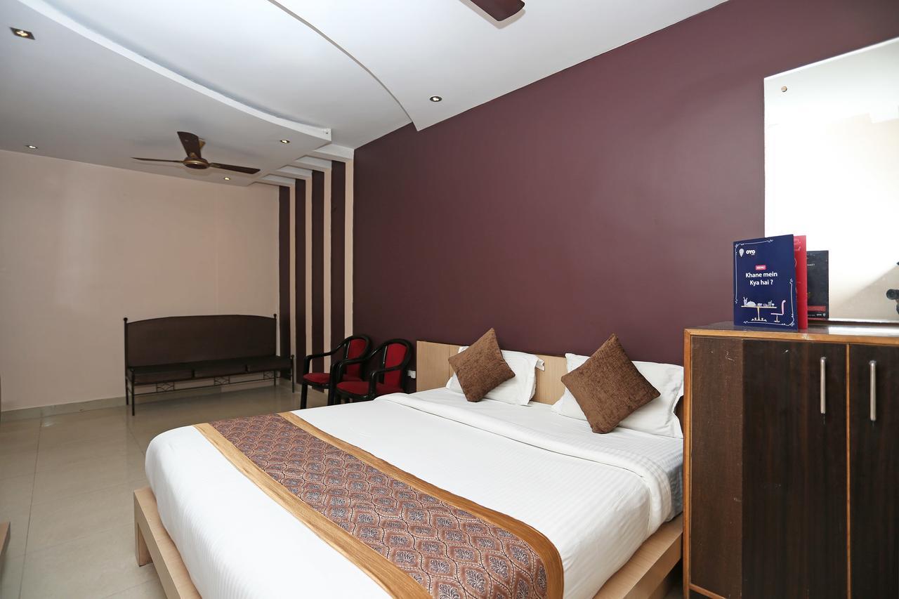 Oyo 11596 Sanjay Guest House Kanpur Zewnętrze zdjęcie